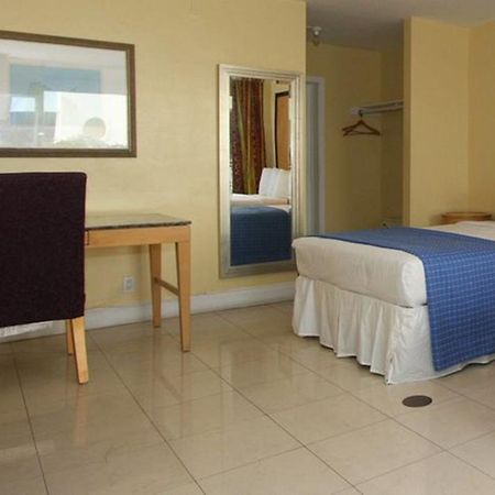 Tropic Cay Beach Hotel Fort Lauderdale Room photo